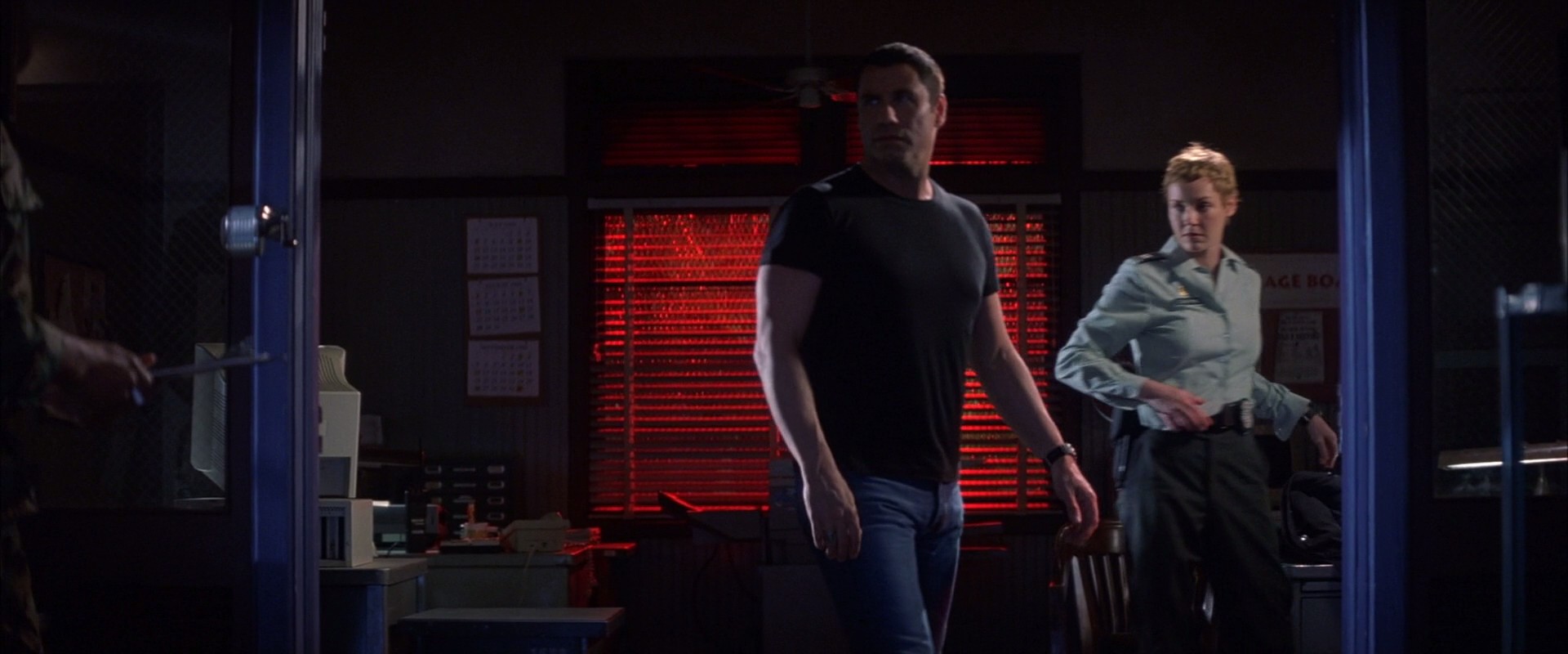 基地疑云剧照的剧照