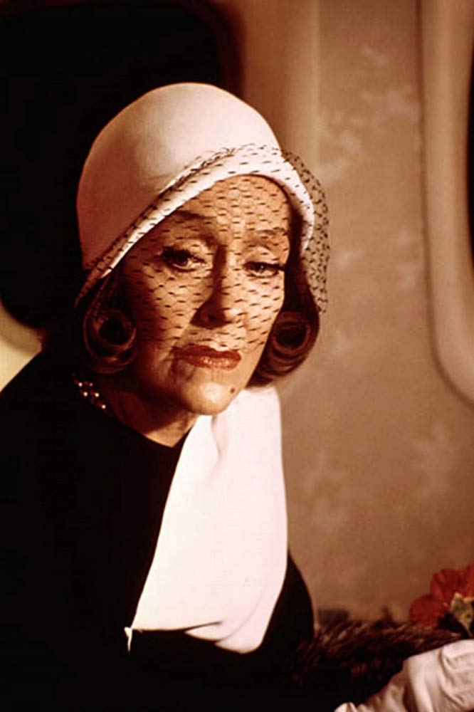 国际机场1975剧照的剧照