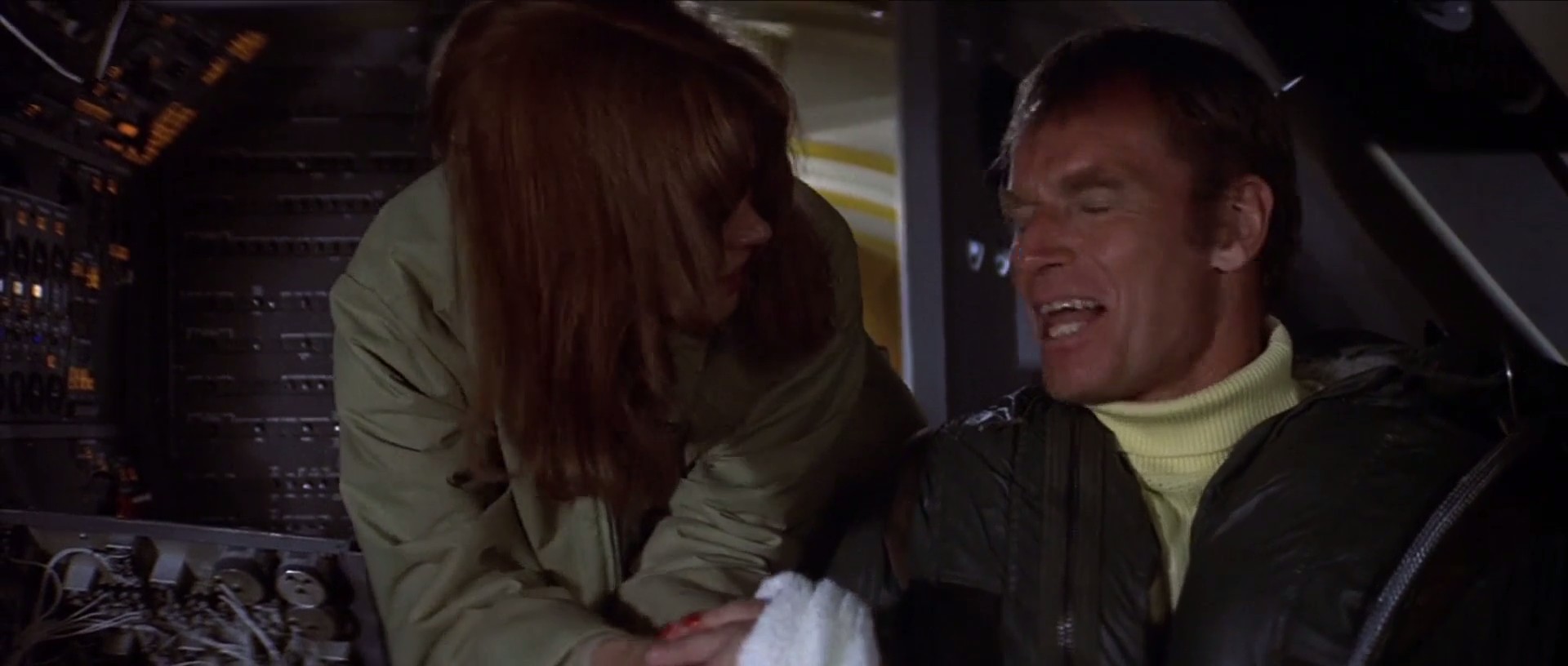 国际机场1975剧照的剧照