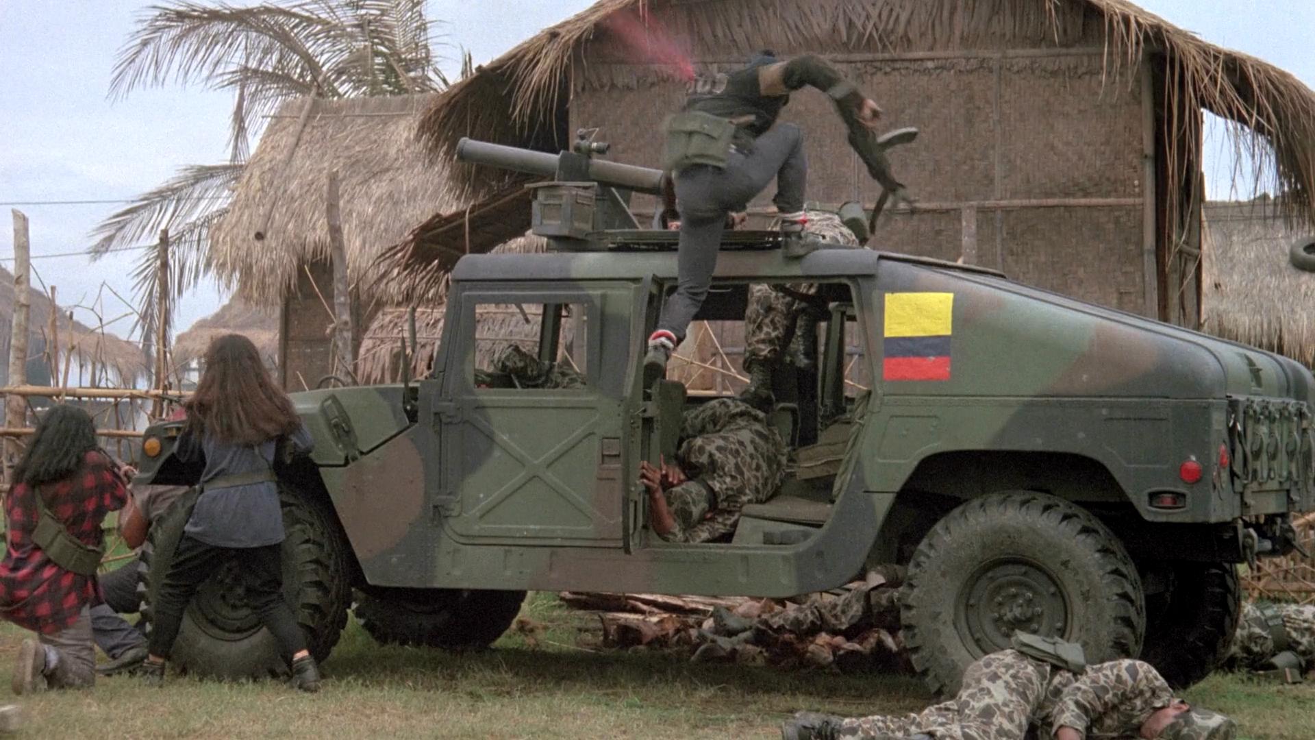 轰天神鹰剧照的剧照