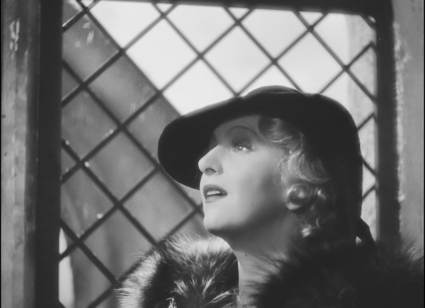 舞会请帖剧照的剧照