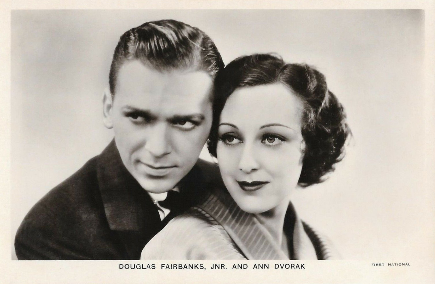 爱情是一场骗局剧照的剧照