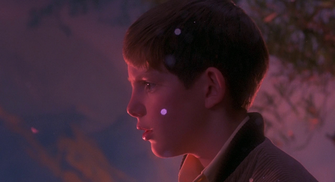 白衣幽魂剧照的剧照