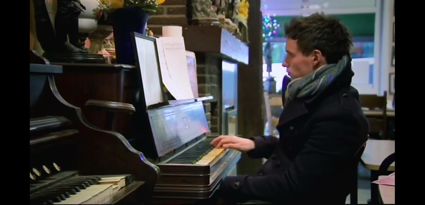 雀斑讲解战争艺术剧照的剧照