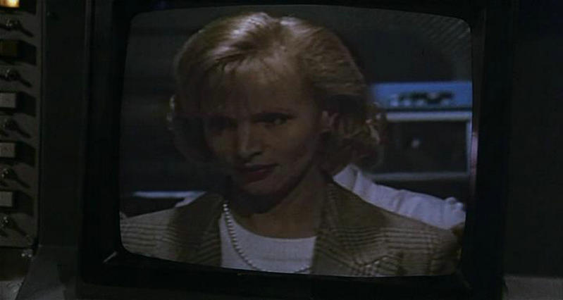 瞄准核子心剧照的剧照