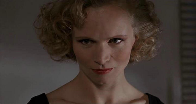 瞄准核子心剧照的剧照