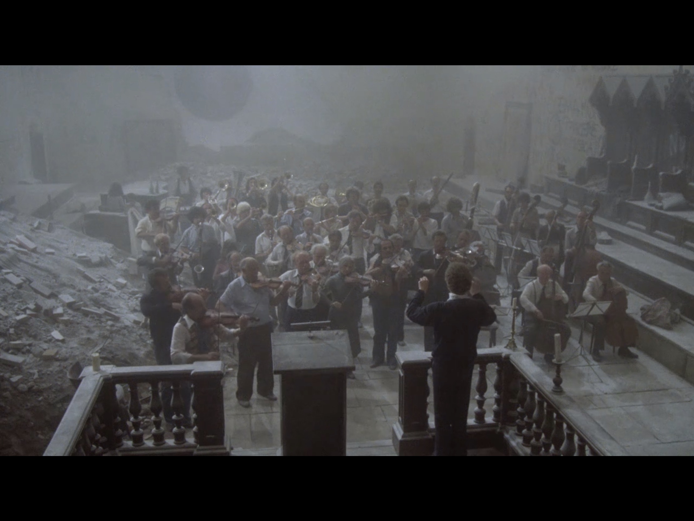 管弦乐队的彩排剧照的剧照