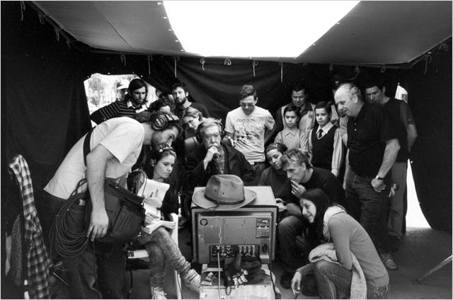 对面的夜剧照的剧照