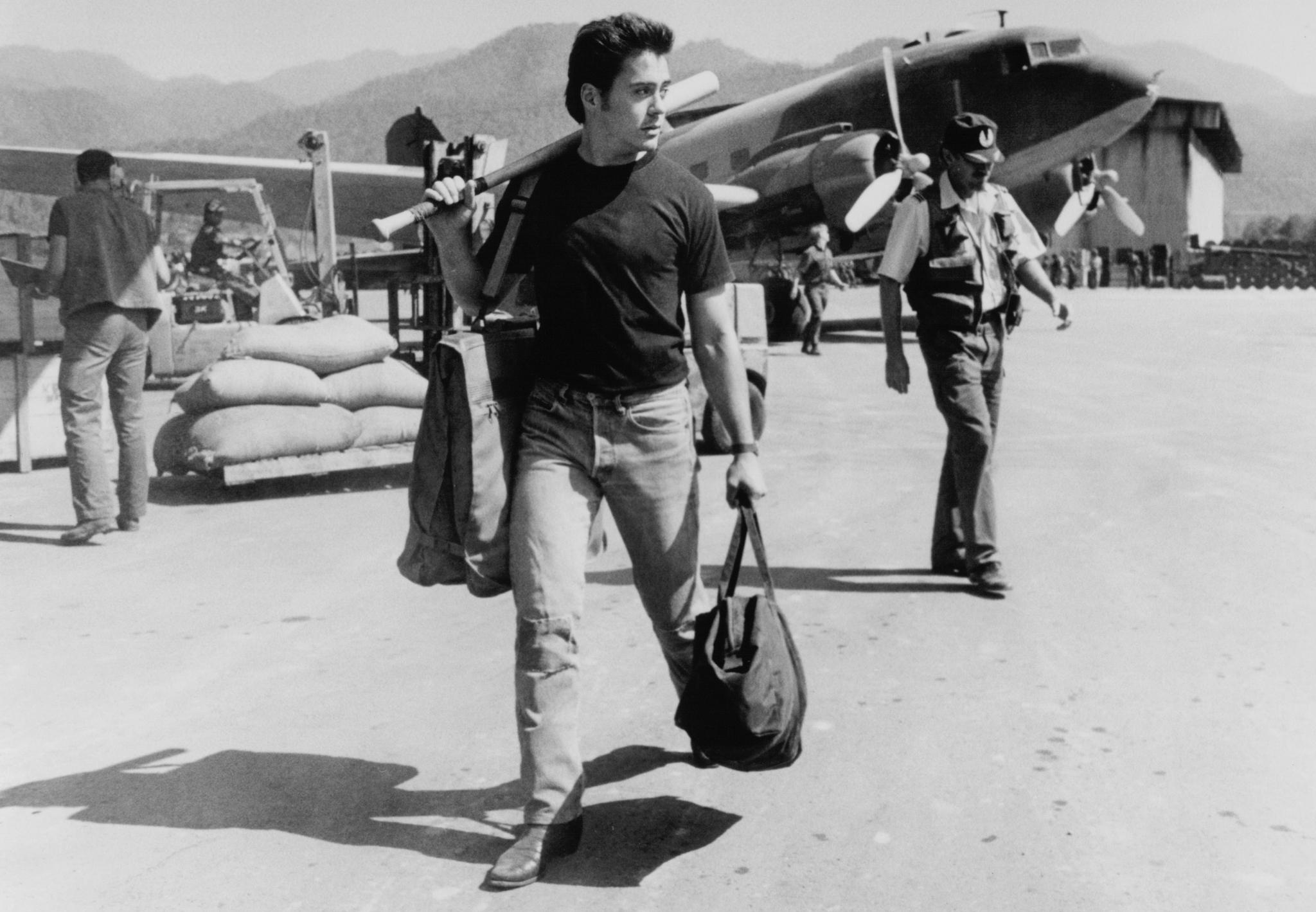 飞离航道剧照的剧照