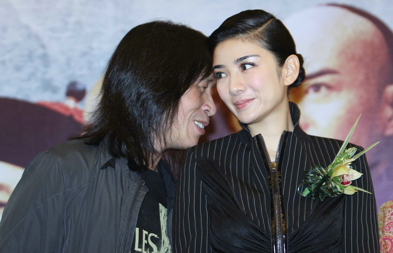 竞雄女侠秋瑾剧照的剧照