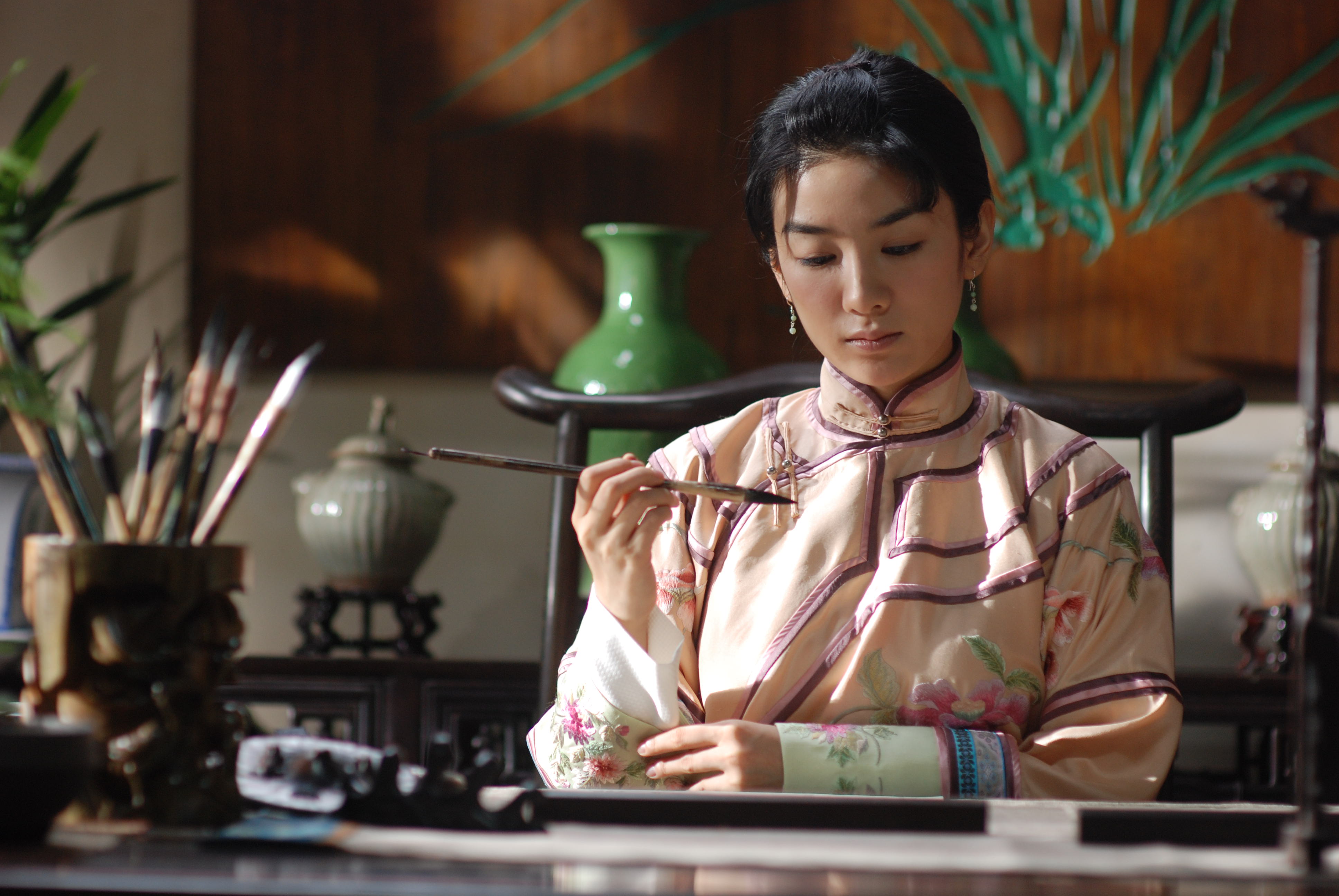 竞雄女侠秋瑾剧照的剧照