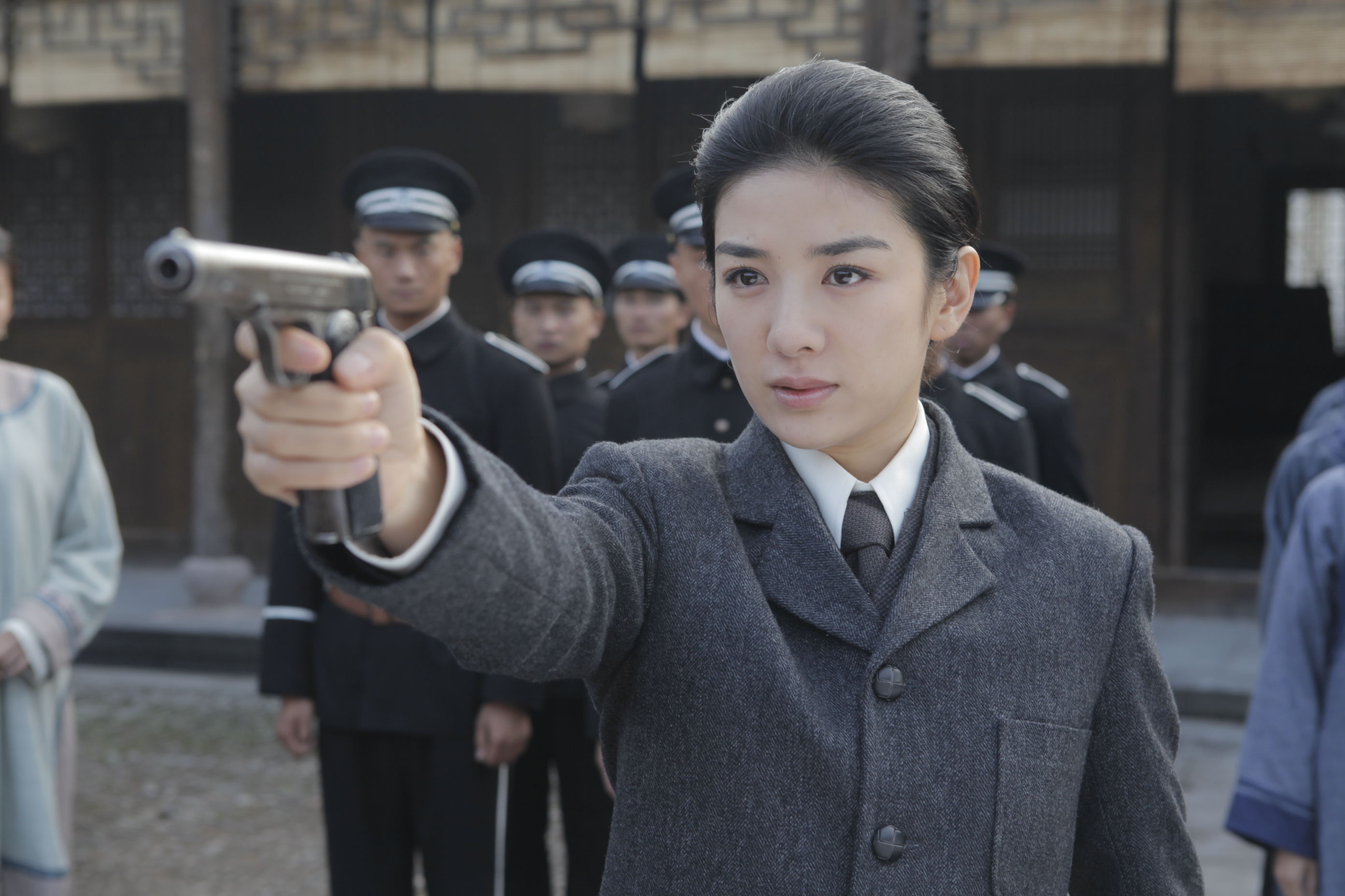 竞雄女侠秋瑾剧照的剧照