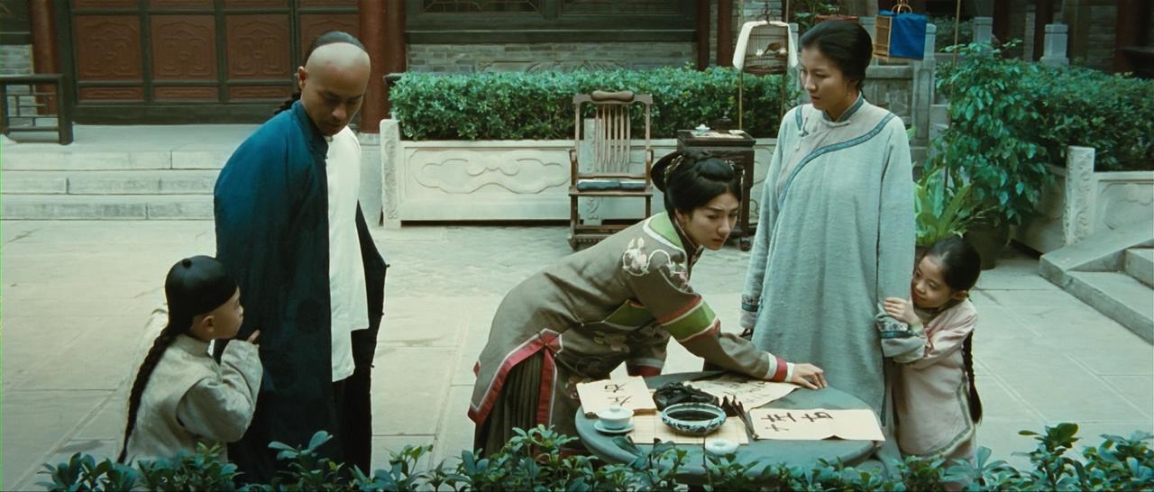 竞雄女侠秋瑾剧照的剧照