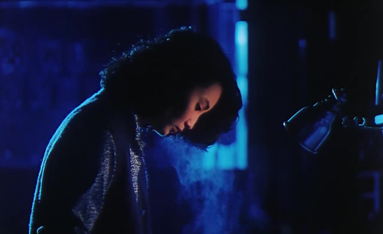 爱在别乡的季节剧照的剧照