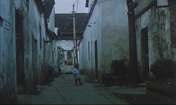 爱在别乡的季节剧照的剧照