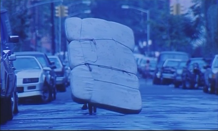 爱在别乡的季节剧照的剧照