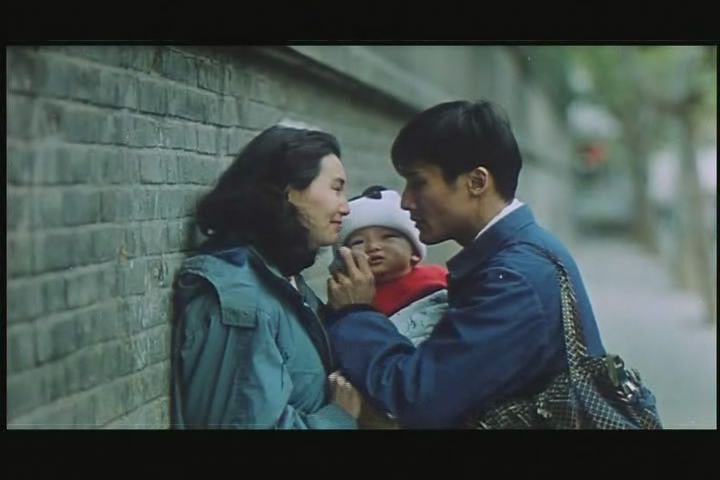 爱在别乡的季节剧照的剧照