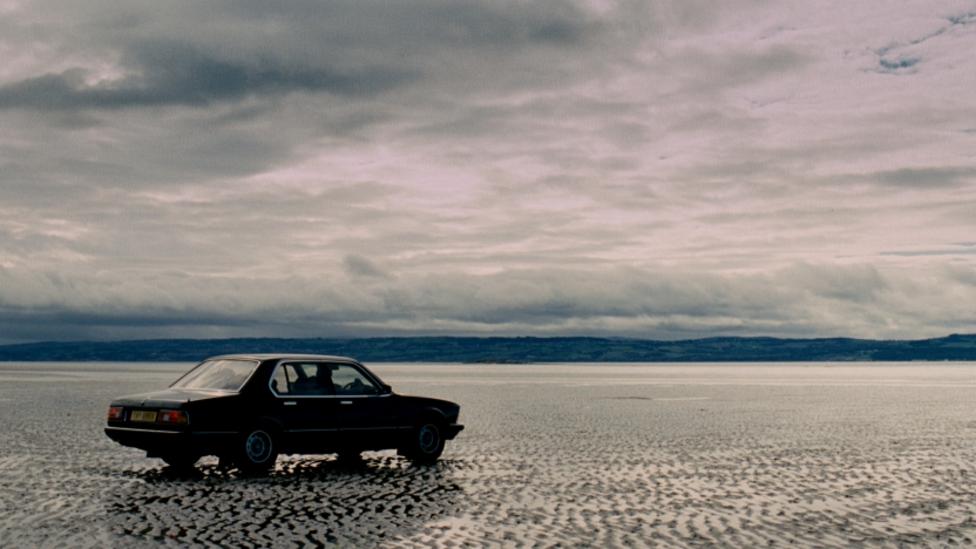 条子家族的崩溃剧照的剧照