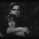 毁灭，她说。剧照