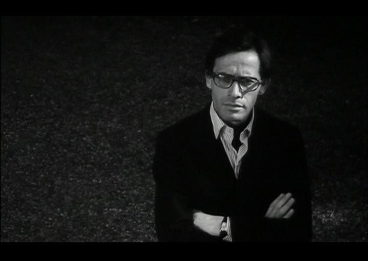 毁灭，她说。剧照的剧照