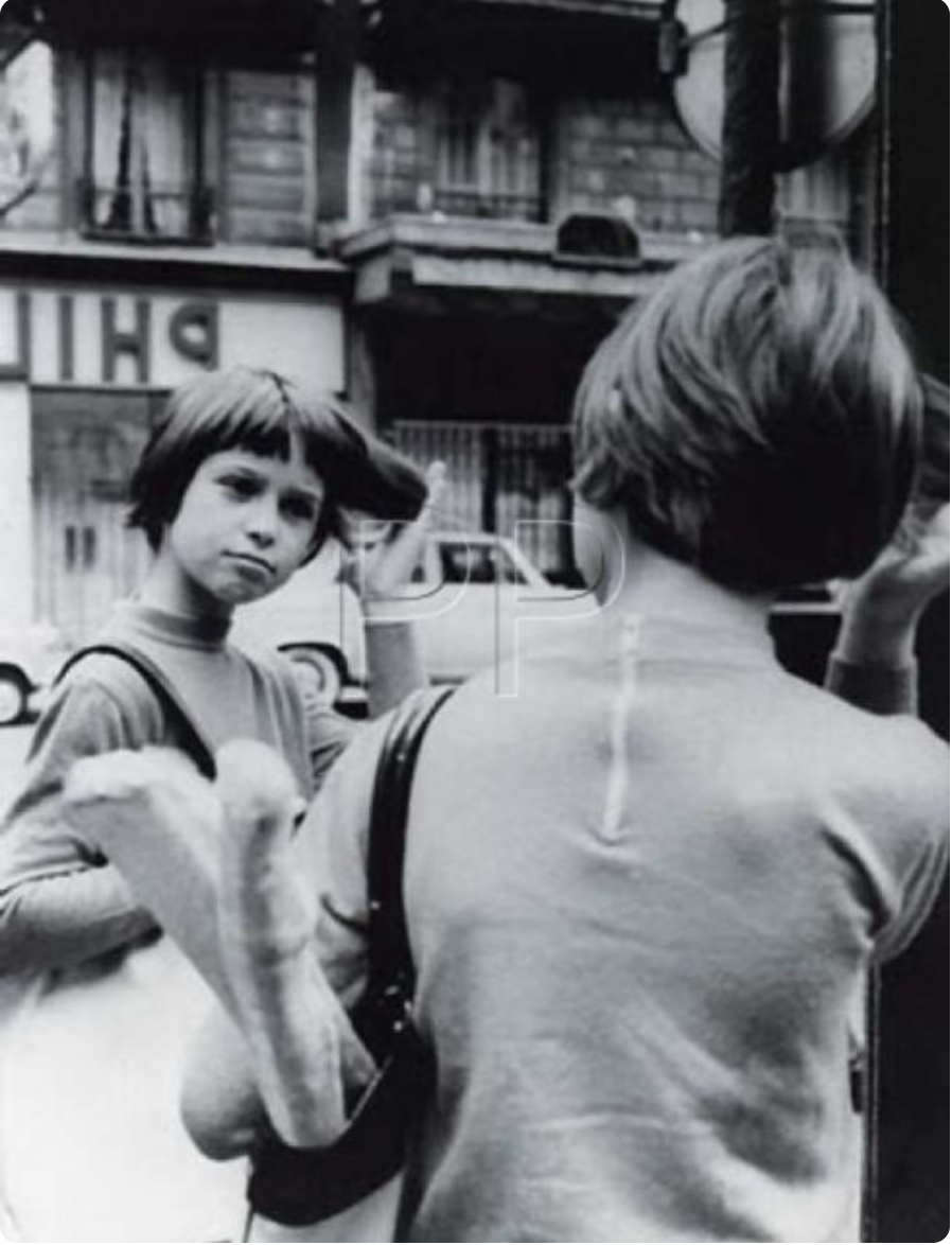 扎齐坐地铁剧照的剧照