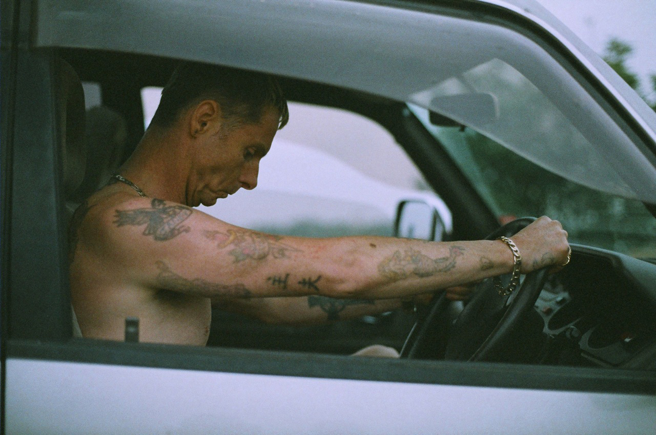 雀斑男孩剧照的剧照