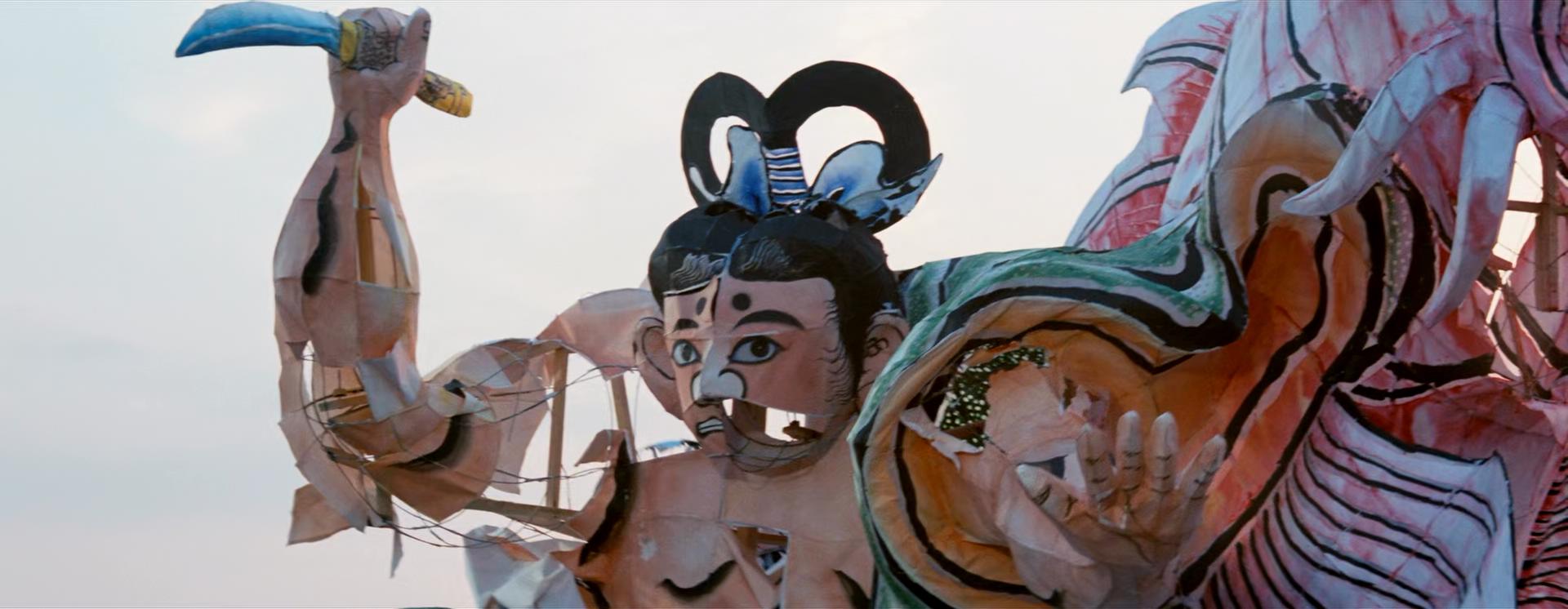 有时候要像一个娼妇剧照的剧照