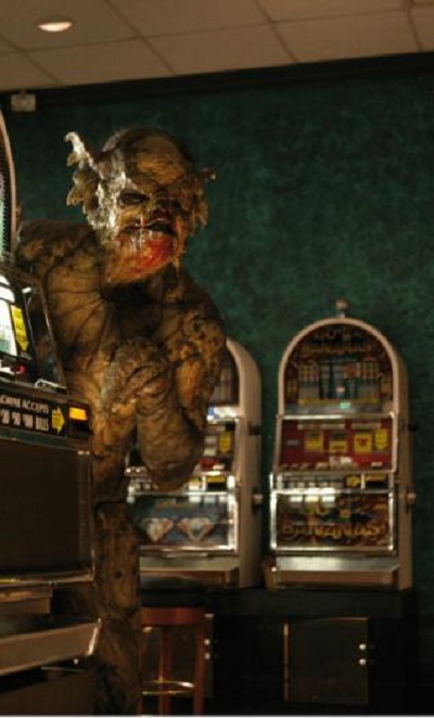 夜海怪兽剧照的剧照