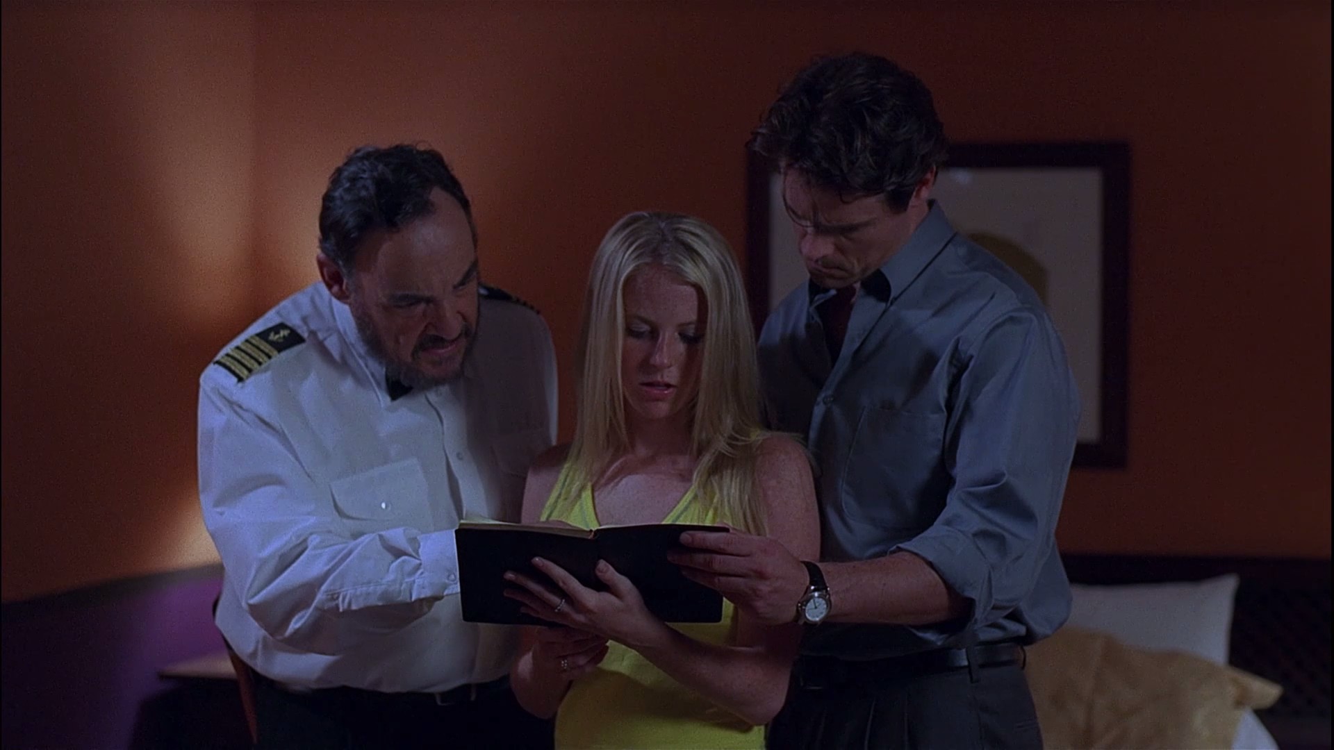 夜海怪兽剧照的剧照