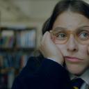 如何培养一个女孩剧照