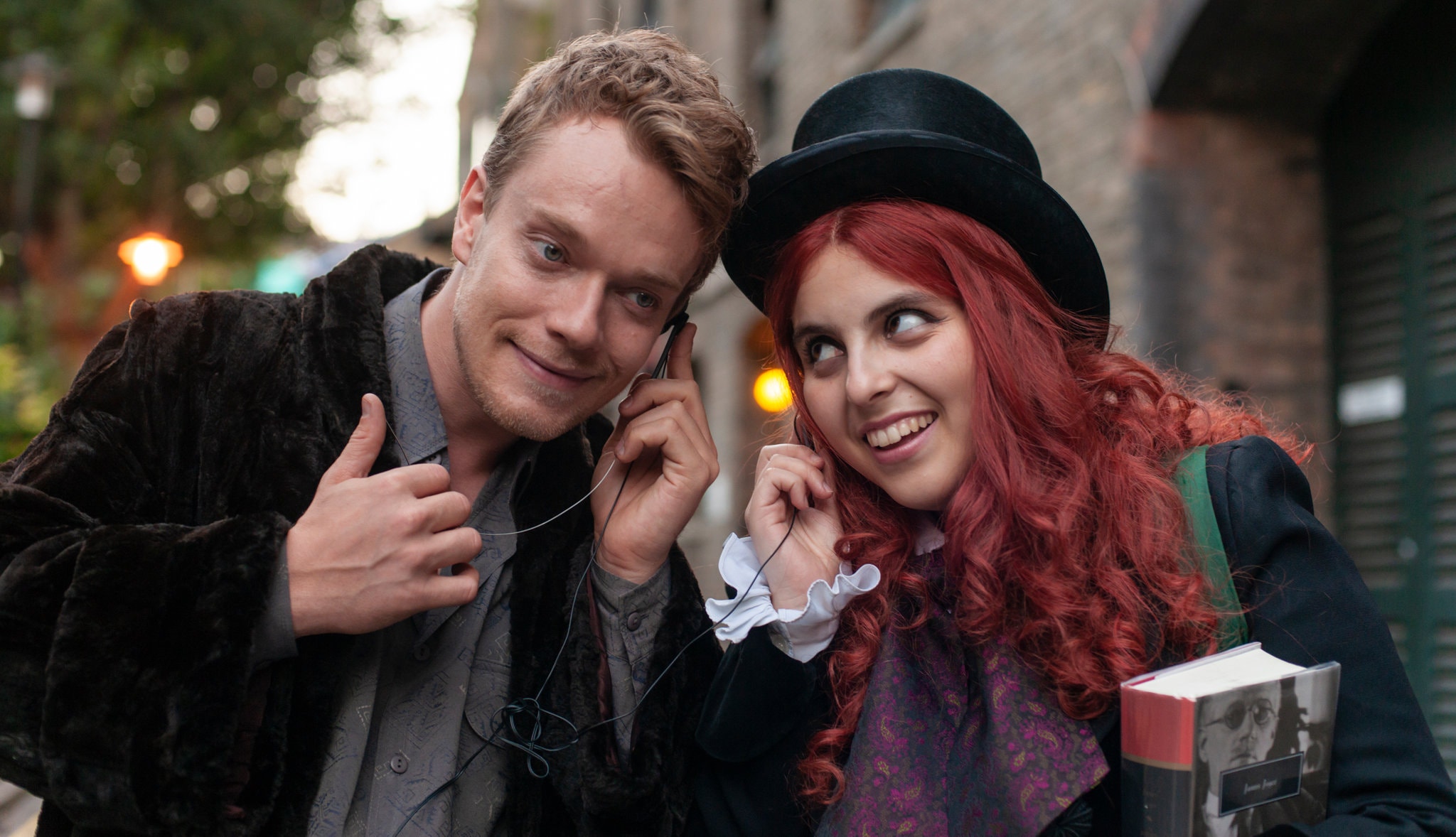 如何培养一个女孩剧照的剧照