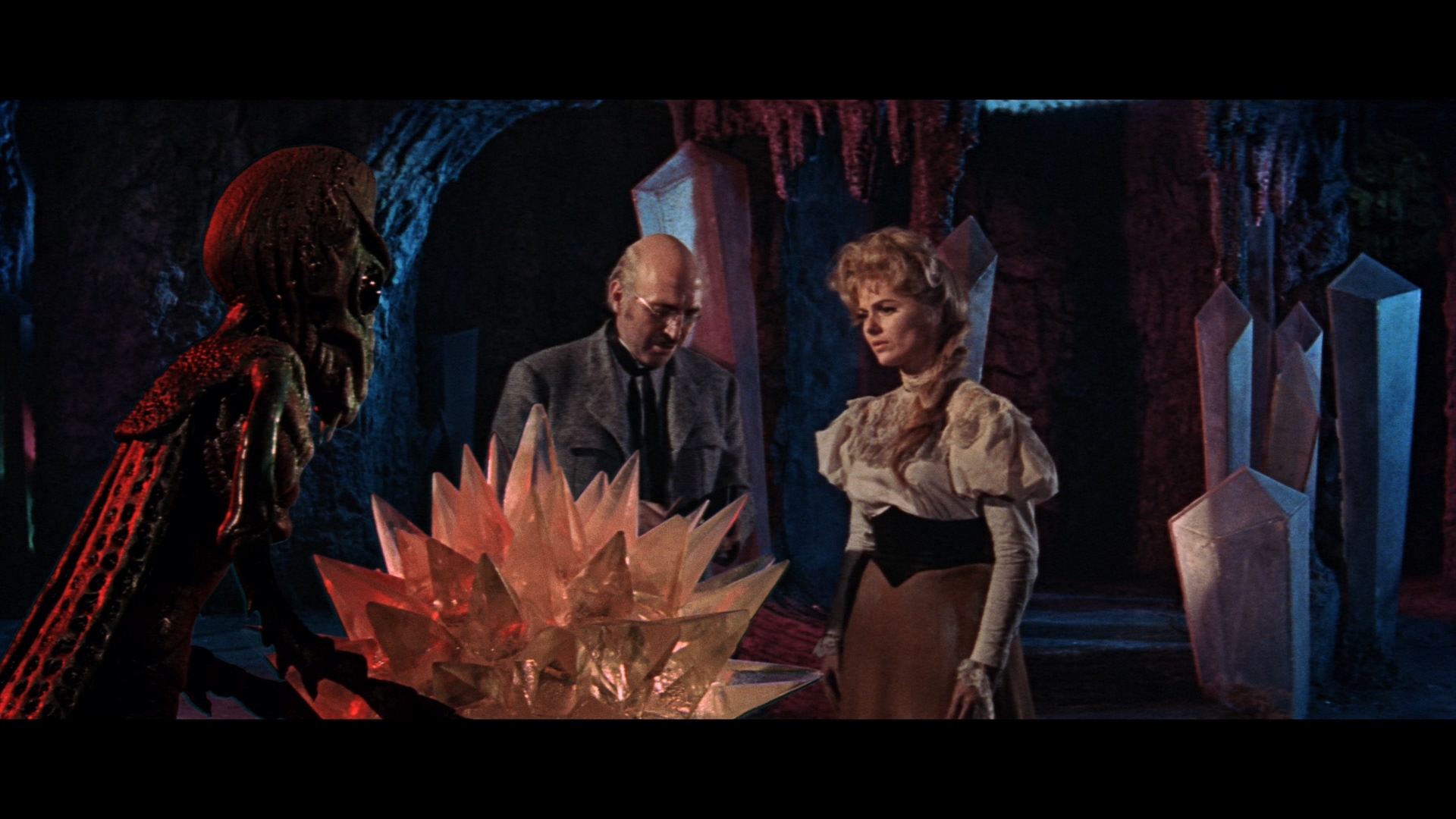 最先登上月球的人剧照的剧照