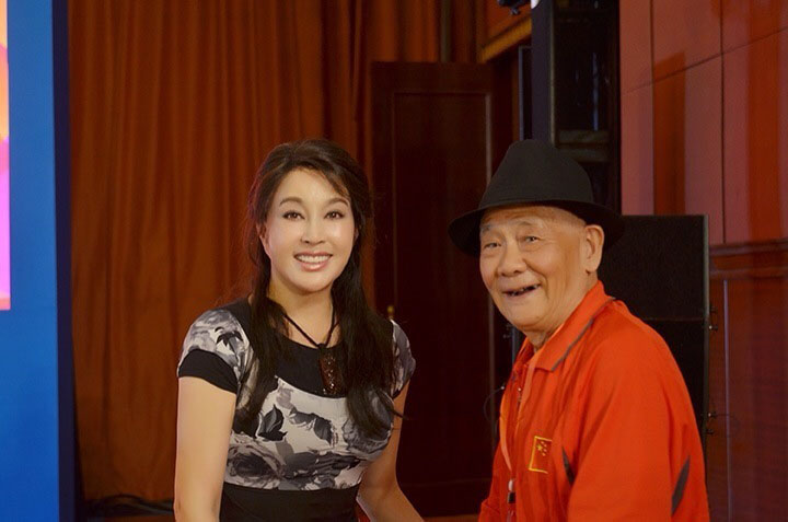 神秘的大佛剧照的剧照