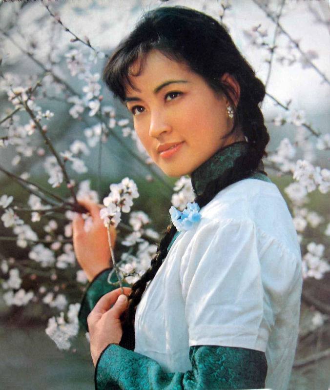 神秘的大佛剧照的剧照