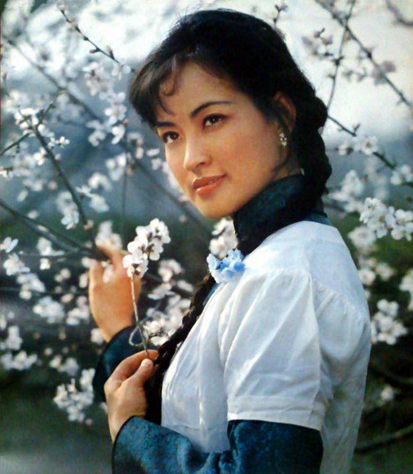 神秘的大佛剧照的剧照