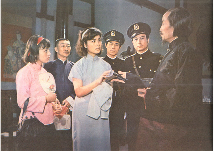 神秘的大佛剧照的剧照