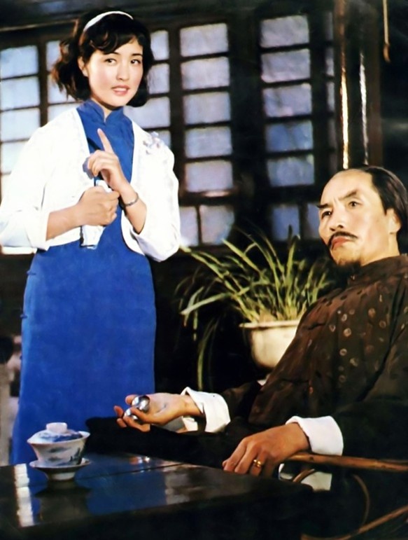 神秘的大佛剧照的剧照