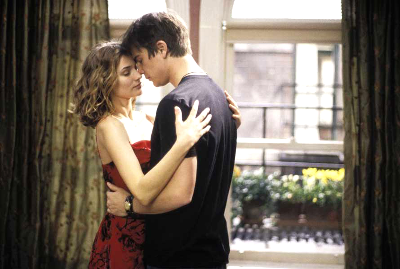 谜情公寓剧照的剧照