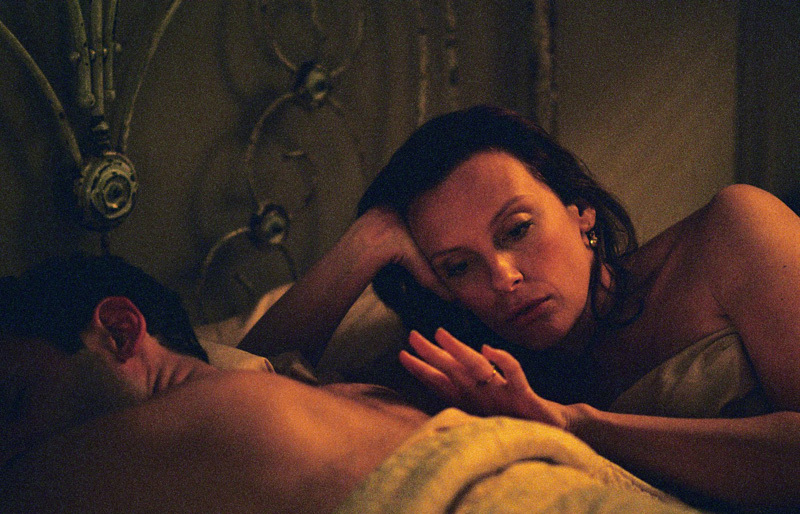 偷穿高跟鞋剧照的剧照