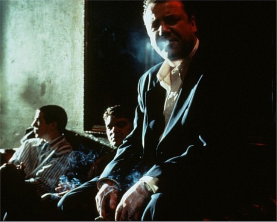 切勿吞食剧照的剧照