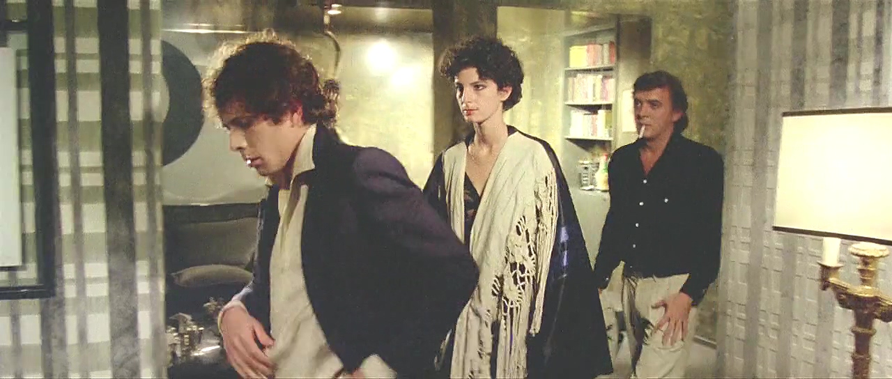 夜深血红剧照的剧照