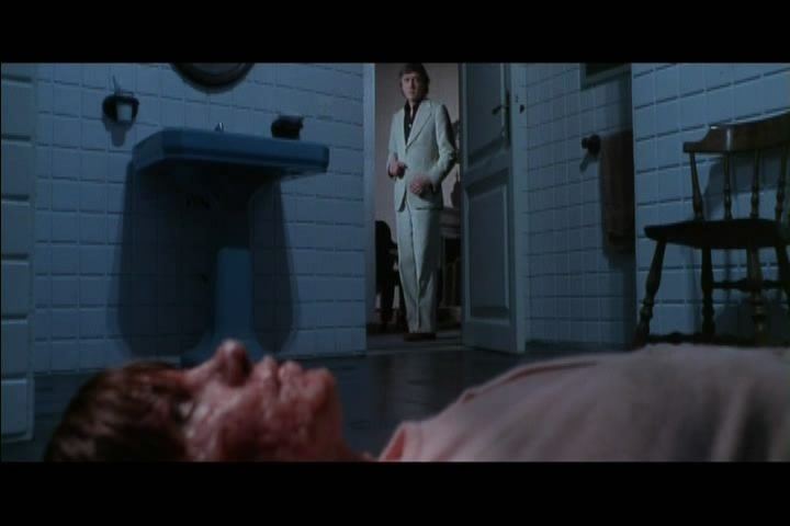 夜深血红剧照的剧照