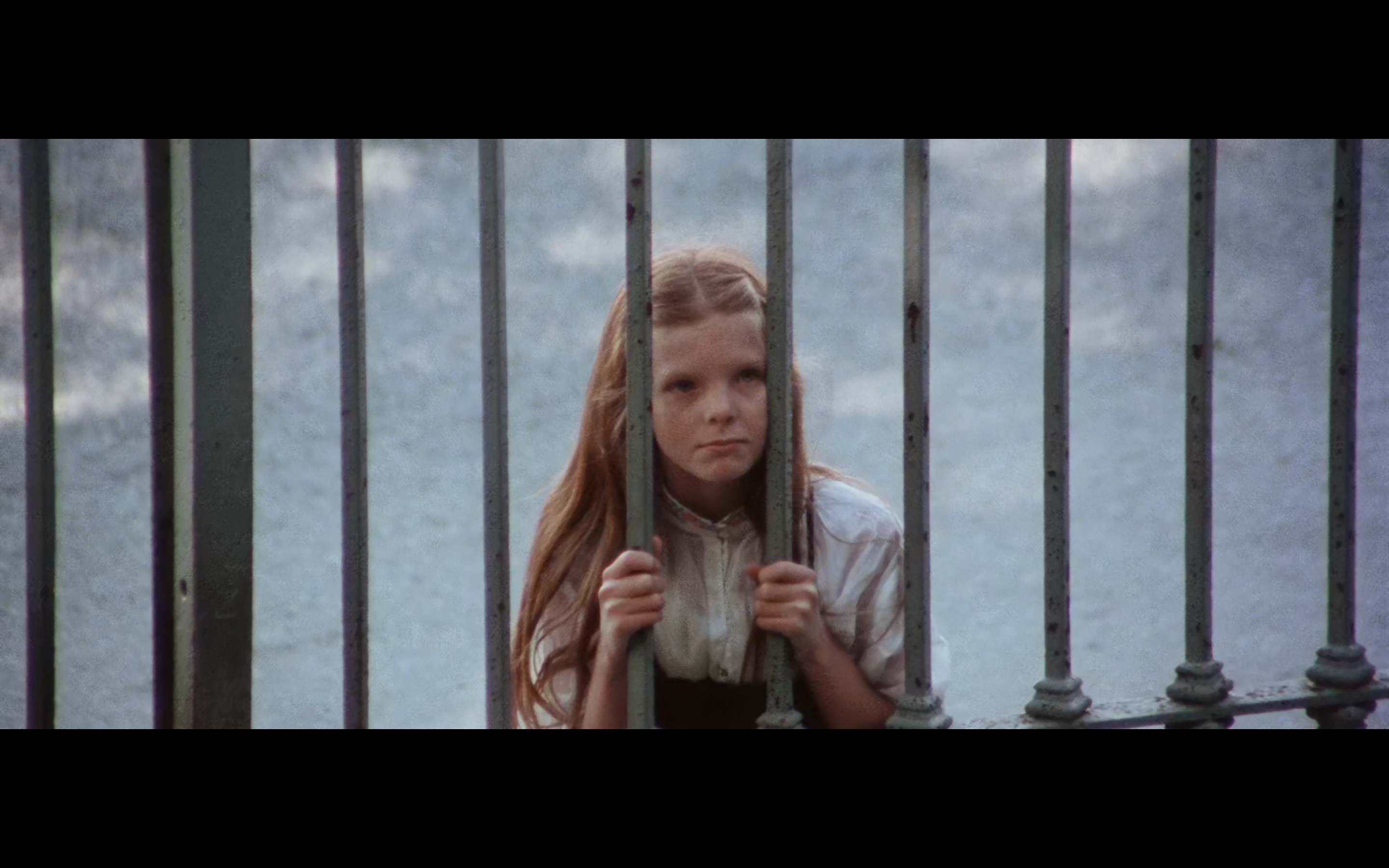 夜深血红剧照的剧照