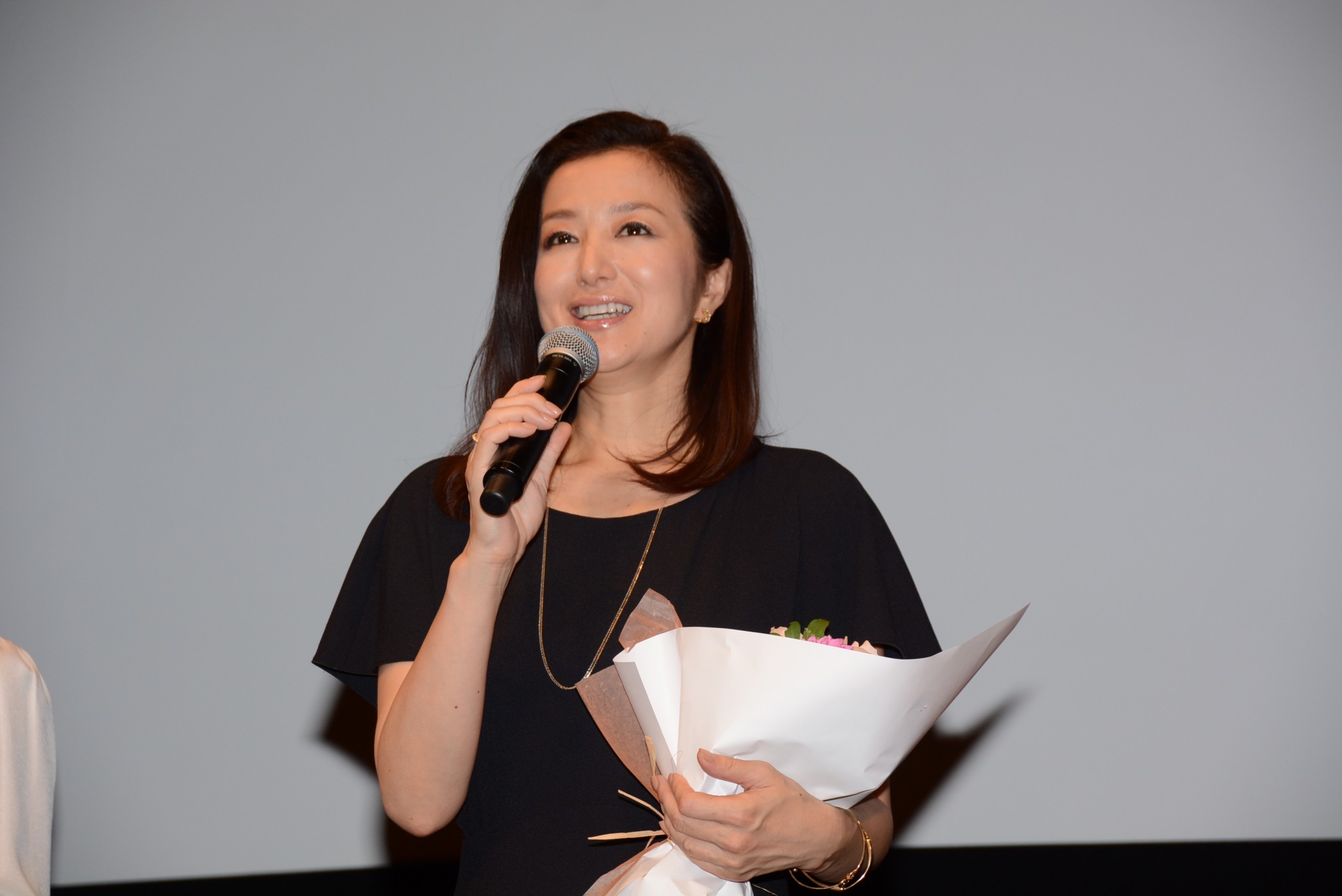 渴望拯救剧照的剧照