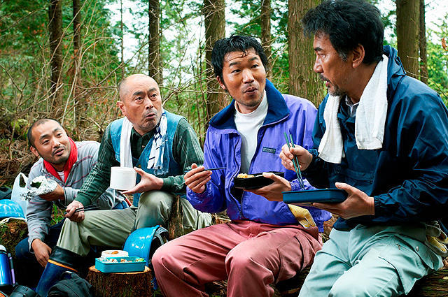 啄木鸟和雨剧照的剧照