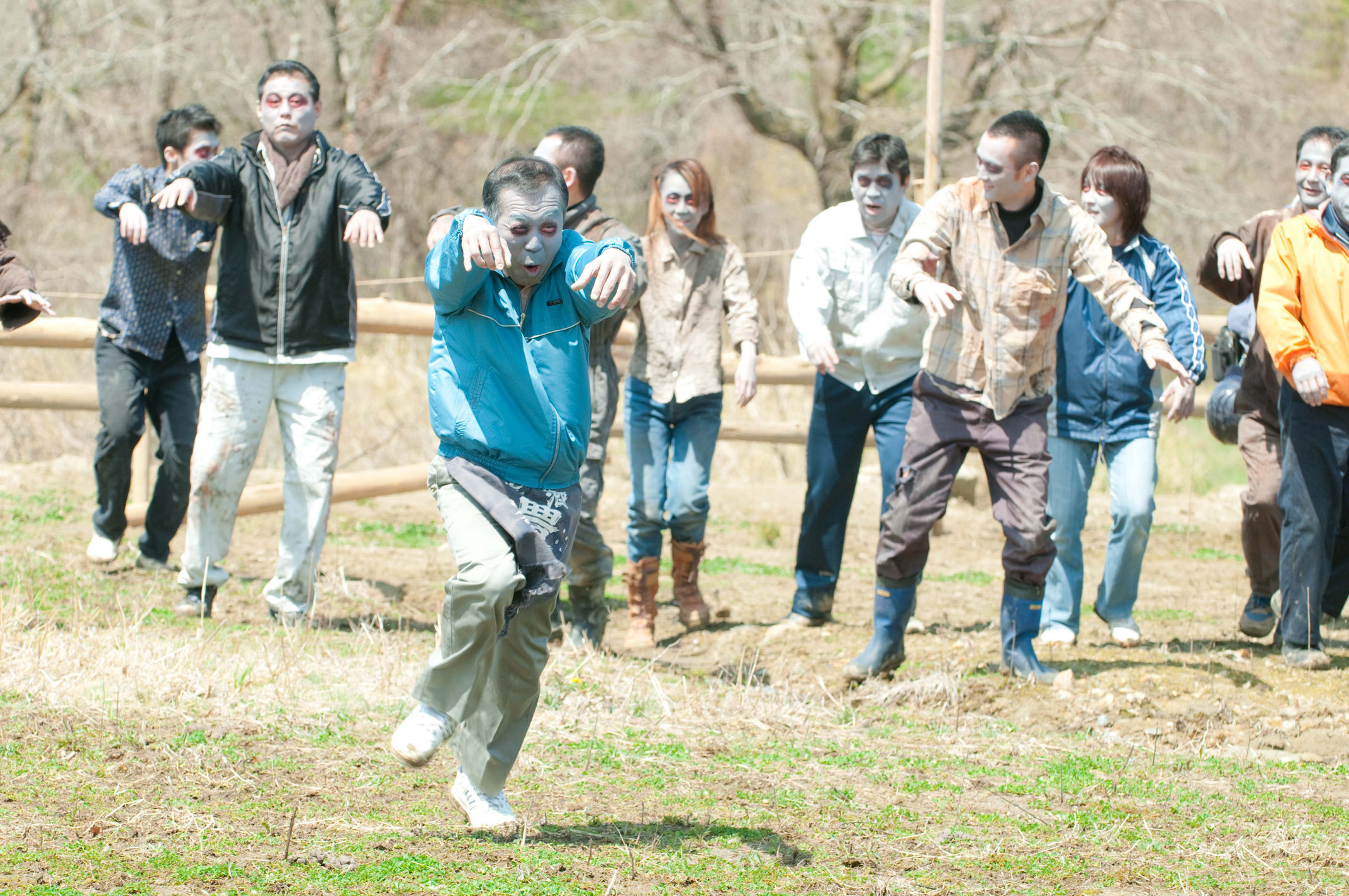 啄木鸟和雨剧照的剧照