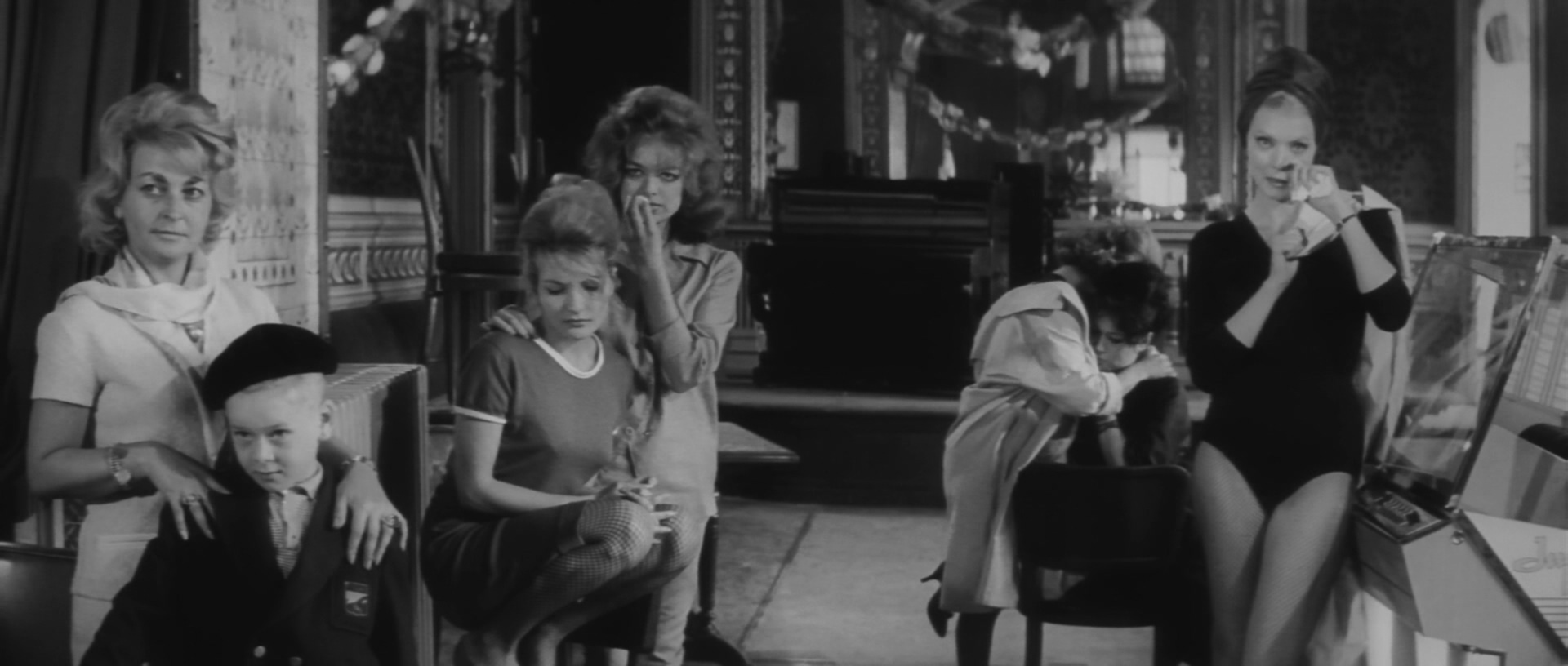 萝拉剧照的剧照