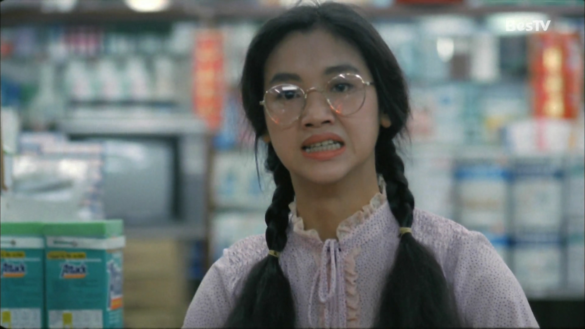 沙滩仔与周师奶剧照的剧照