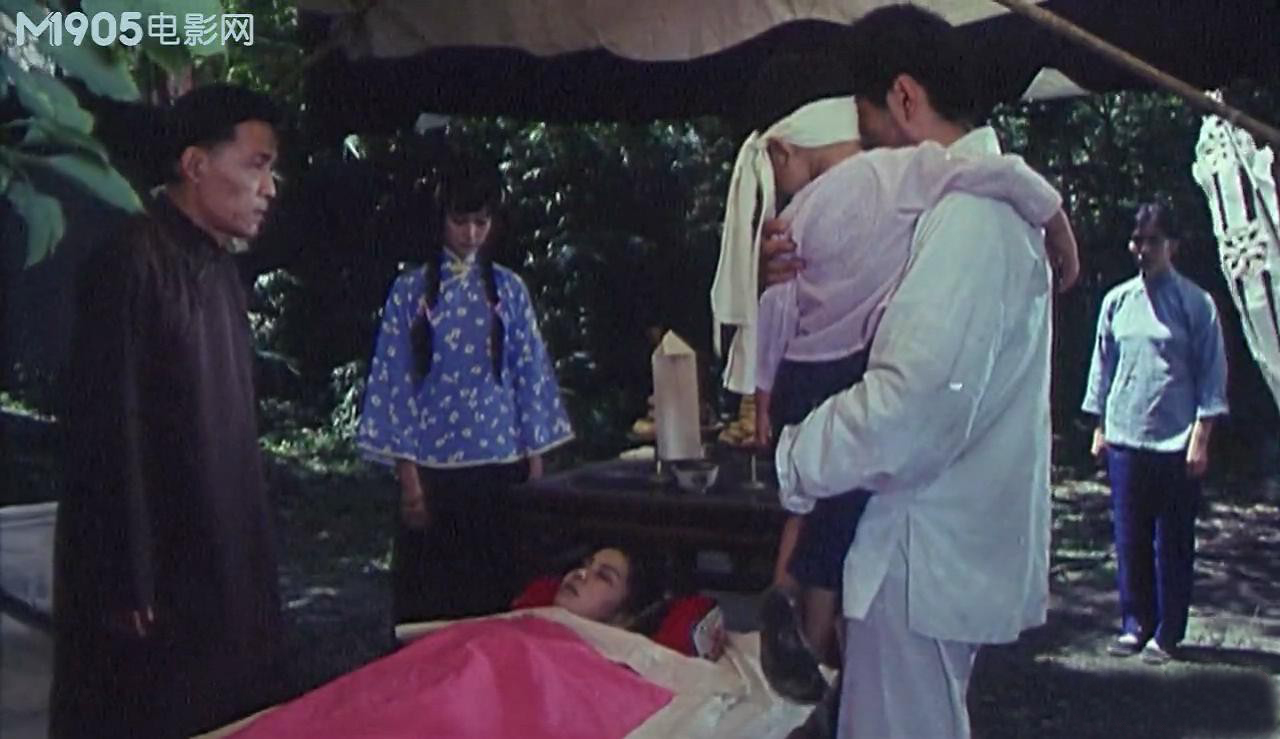 阿龙浴血记剧照的剧照