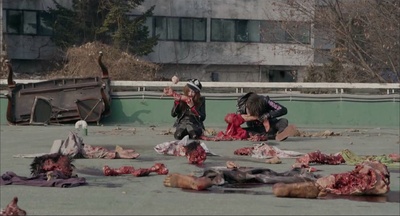 新村丧尸漫画剧照的剧照